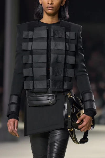 Look 151